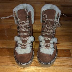 Stylish boots!! Brand New